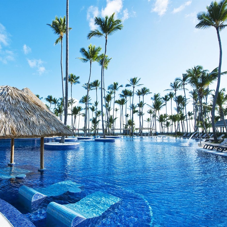 منتجع Melia Caribe Tropical Punta Cana في جمهورية الدومينيكان 