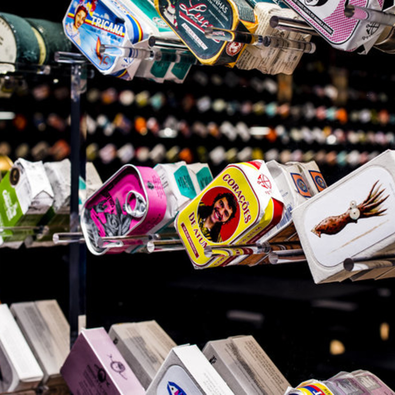 tincan .. مطعم في لندن للمعلبات فقط!