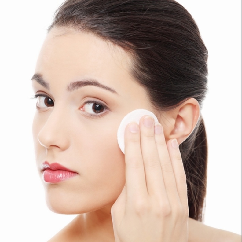  تنظيف البشرة ضروري يوميا