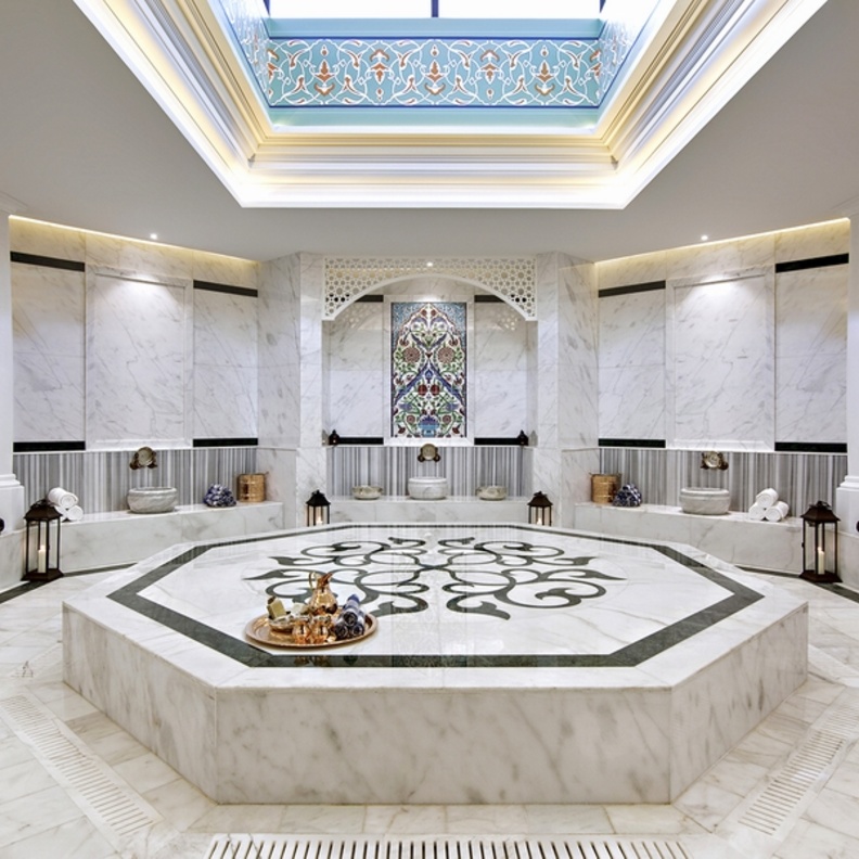 منتجع أنانتارا جزيرة النخلة دبي يكشف عن حمام تركي جديد فخم و"ينبوع الشباب"