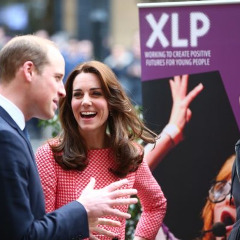 دوقة كمبريدج تضحك بسبب اعتراف زوجها!