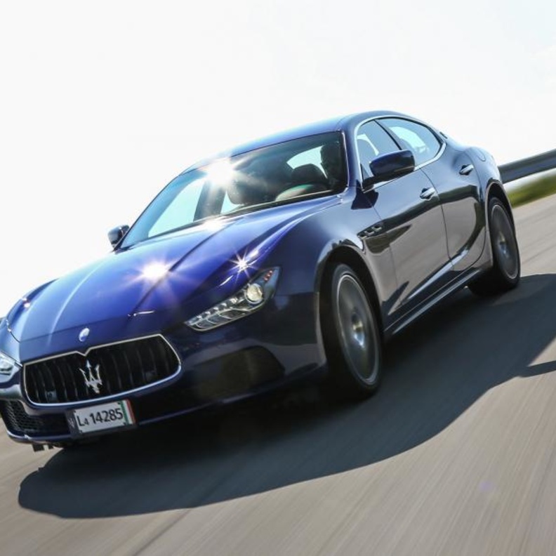 سيارة مازاراتي جيبلي إس