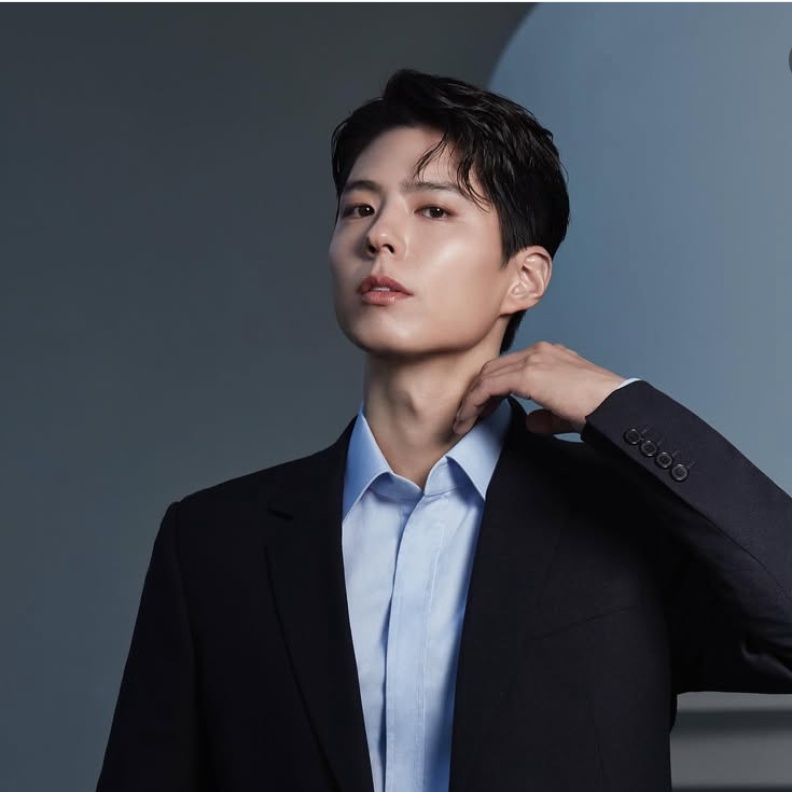 النجم الكوري بارك بو غوم