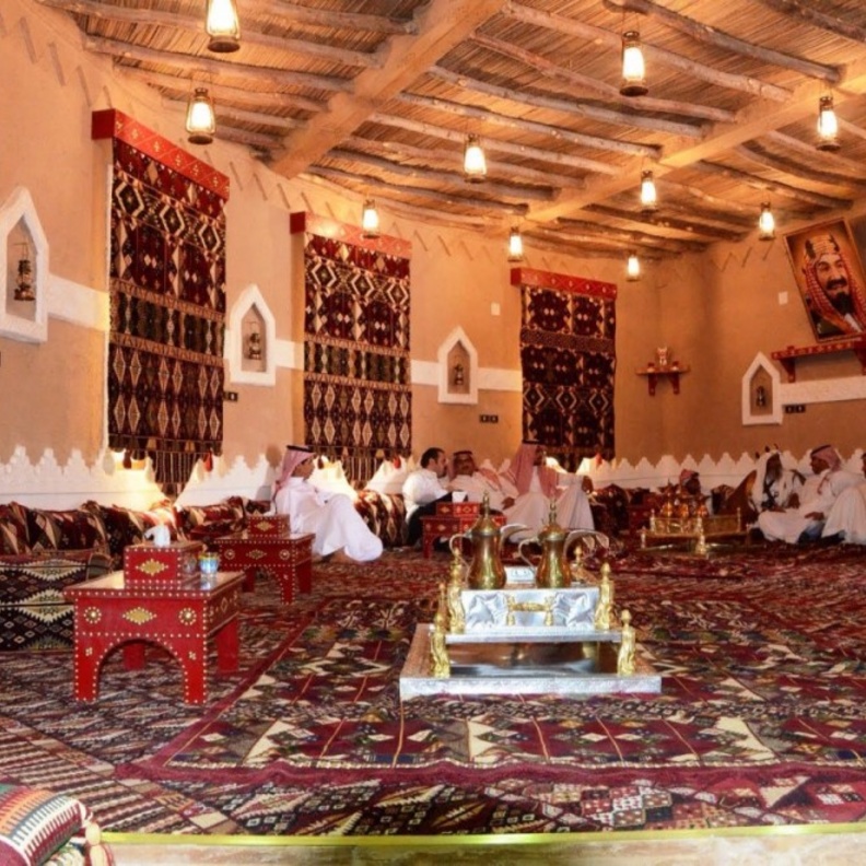 ديوانية الرعيل الأول 