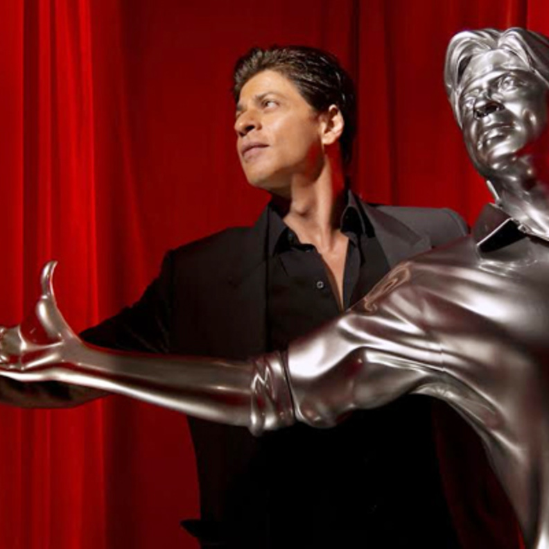 شاه روخ خان .. غير معجب بنفسه ! والسبب ؟