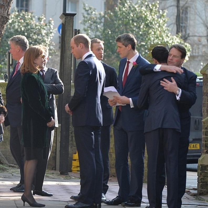 الأمير وليام يعزي أرملة هنري ورسلي