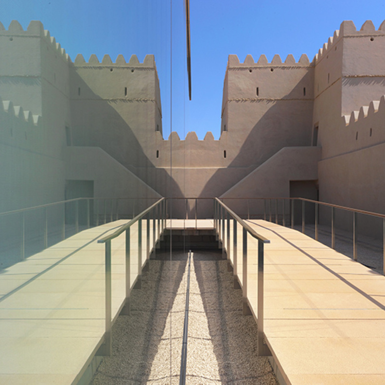 نظرة على "سلسلة الأمسيات الأدبية" في قصر المويجعي، العين