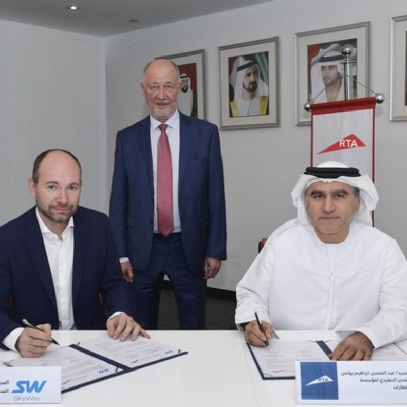 طرق دبي توقع مذكرة تفاهم لتطوير شبكة النقل المعلّق