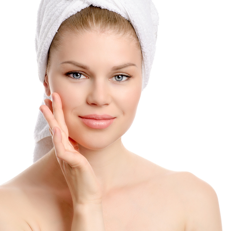 4 عادات جمالية تجنّبيها بعد الاستحمام