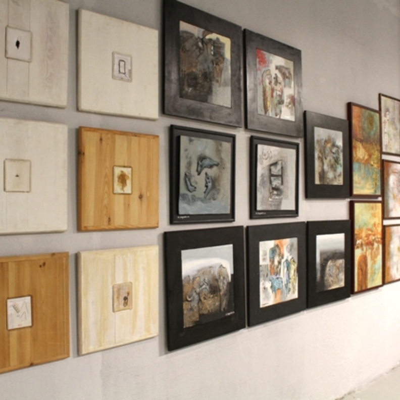 معرض الف لوحة