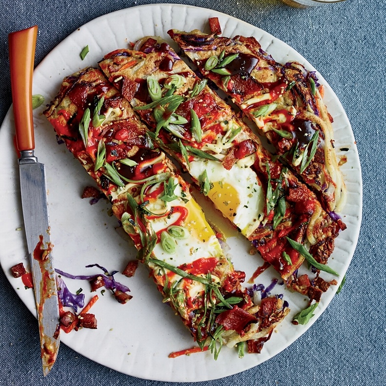 اوكونوميياكي Okonomiyak تعني حرفيا مشوي كما تريده أن يكون