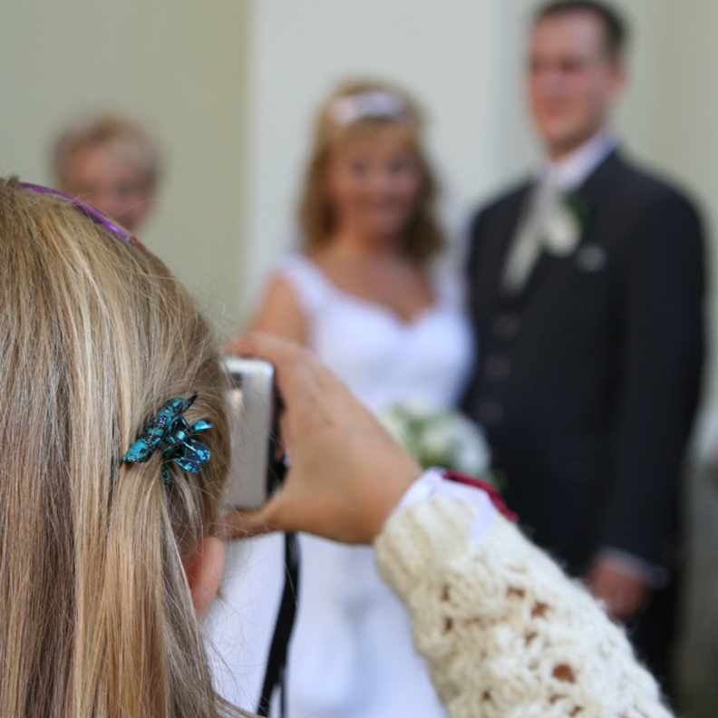 لا تحزني اذا لم تعجبك صور الزفاف.. لان الحل موجود