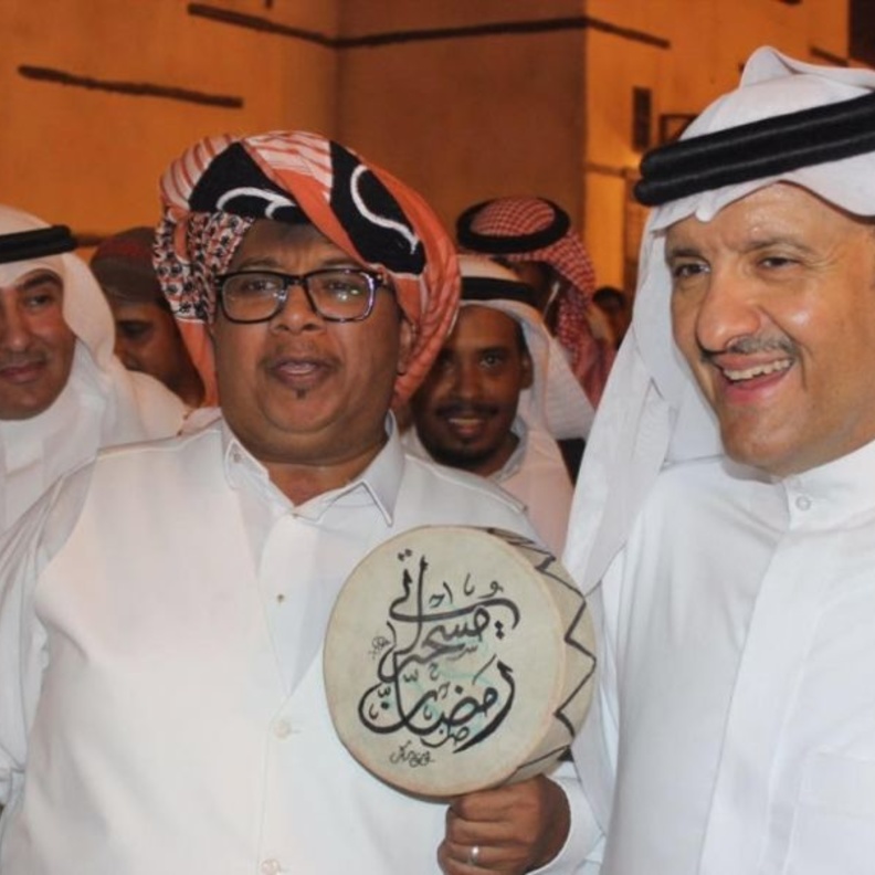 الامير سلطان بن سلمان في زيارة للمهرجان