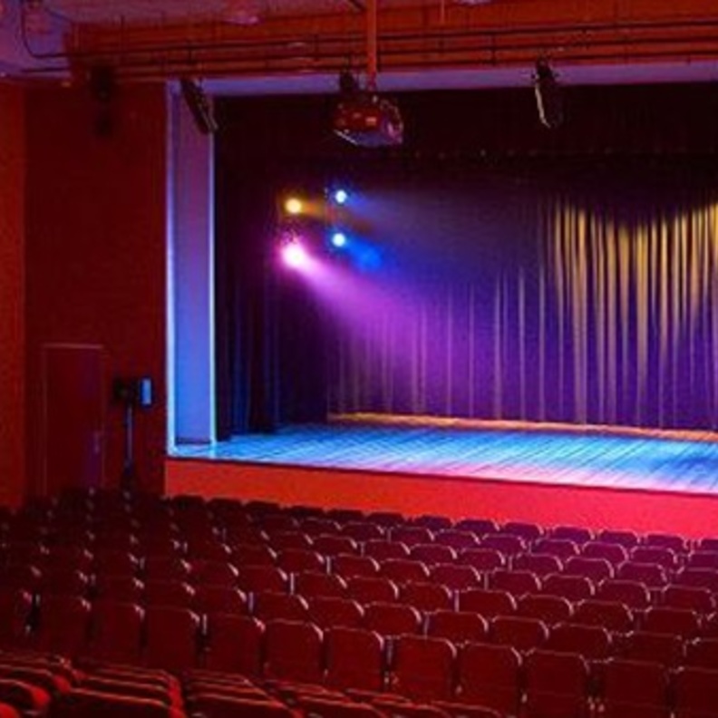 المسرح المدرسي