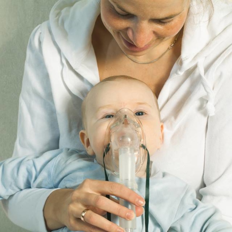 للأم .. كيف تساعدين طفلك مريض حساسية الصدر على الشفاء منها؟