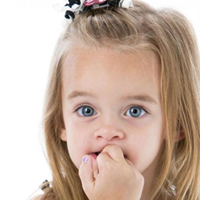 عادة قضم الأظافر