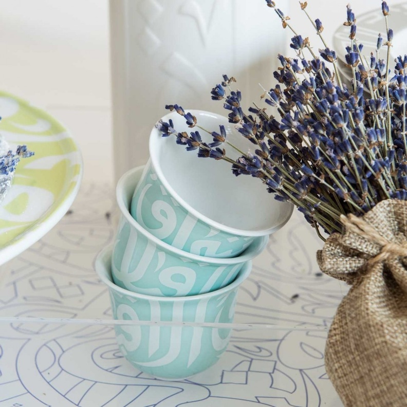 أكواب القهوة العربية