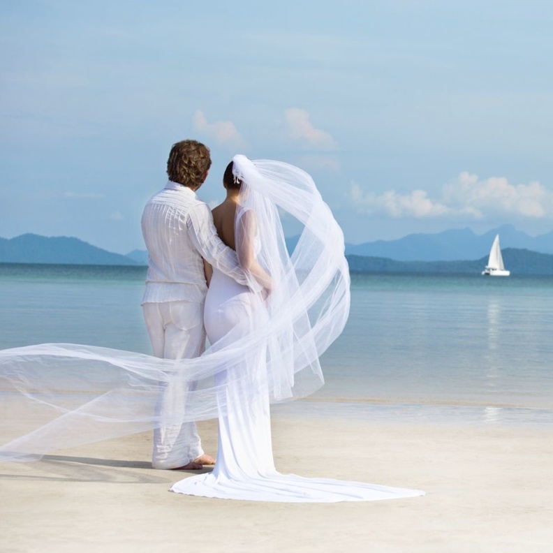 إقامة حفل الزفاف في وجهة بعيدة