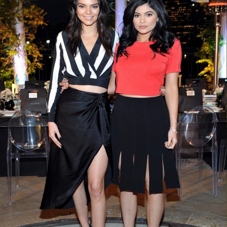الاختان كندل جنر Kendall Jenner و كايلي جنر Kylie Jenner
