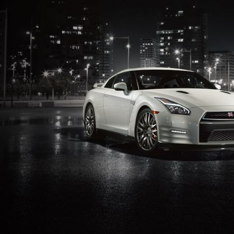 Nissan GT-R