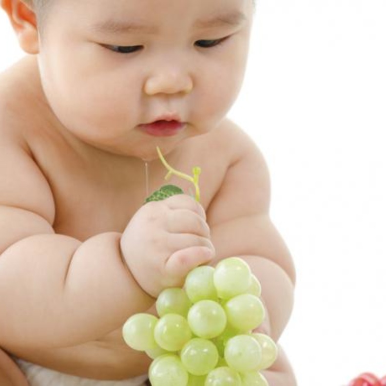 السمنة عند الاطفال الرضع اسبابها وطرق علاجها