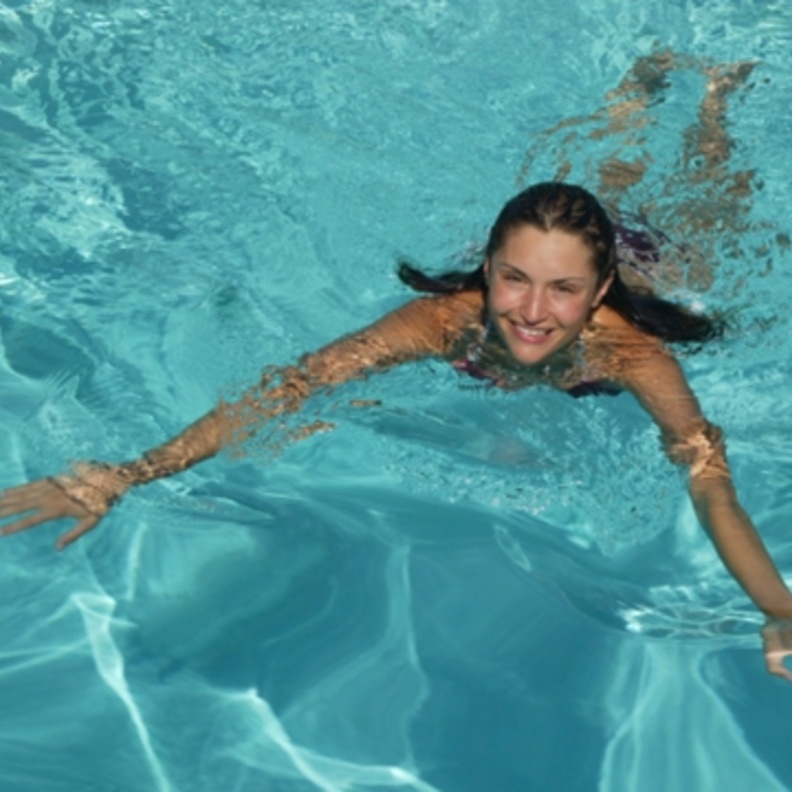 فوائد السباحه