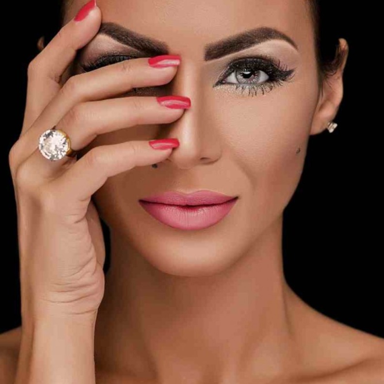 دوللي تخوض تجربة صعبة فهل تري مخاطرها