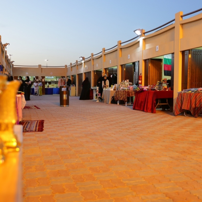  قرية المرموم التراثية في دبي .. عودة إلى أيام الزمن الجميل