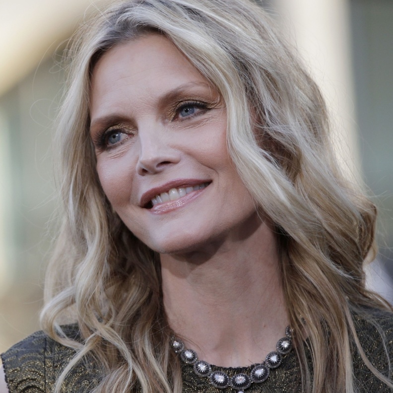 ميشيل فايفر بعد عمليات التجميل