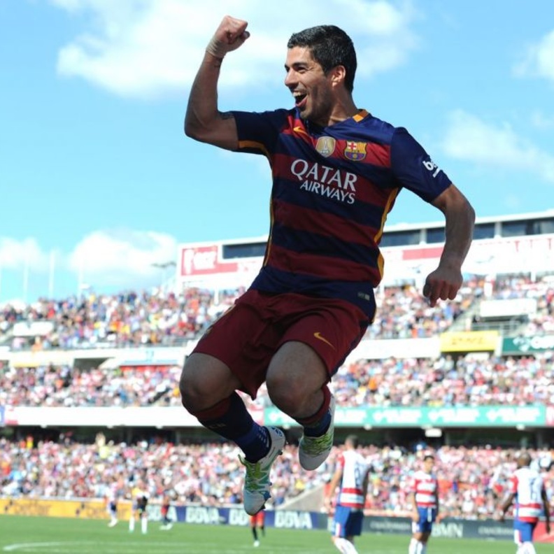 سواريز يتوج برشلونة بلقب الليجا الاسباني