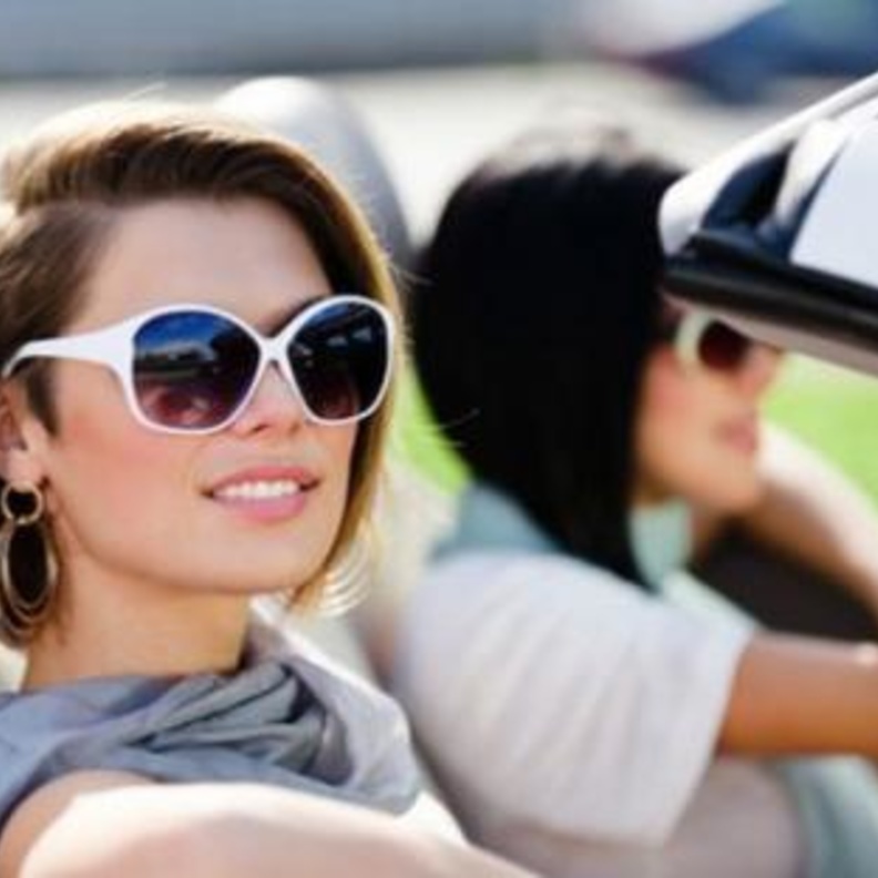 اهمية النظارات الشمسية