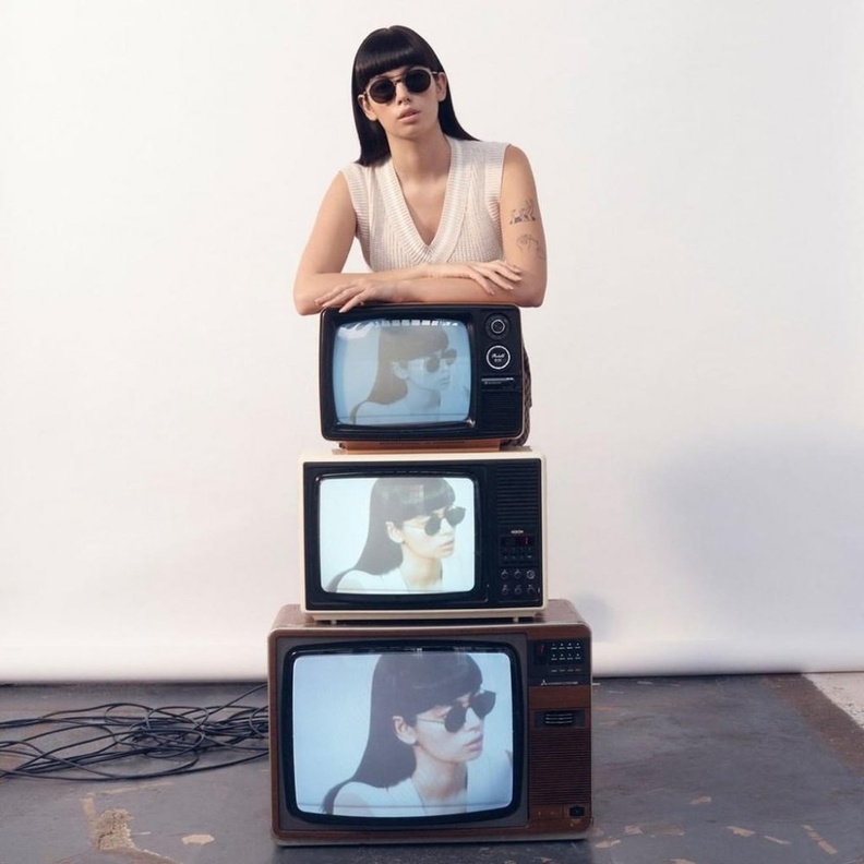 نظارة شمسية سوداء من علامة cones & rods