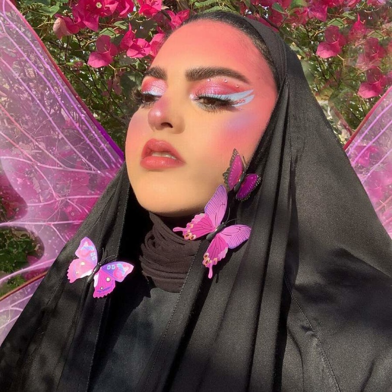  إطلالة فراشة الخيال العربية بمناسبة هالوين مع بنفت كوزمتكس