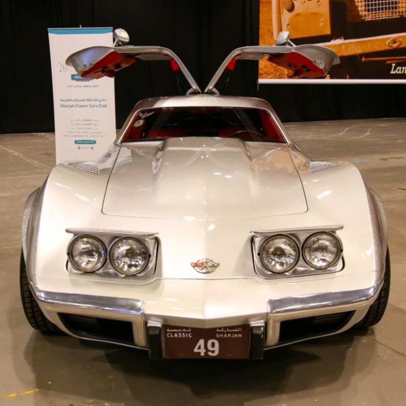  سيارة كورفيت ستينغراي