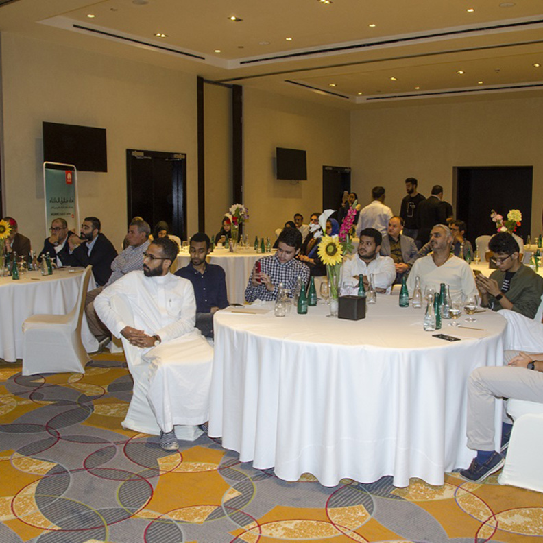 هواوي .. تعقد ورشة تدريب لاستعراض العصر الجديد من التصوير الاحترافي عبر هاتفها الذكي مايت 10 برو