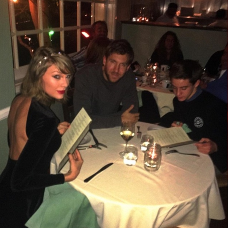 معجب يقاطع عشاء رومانسي لتايلور وكالفن.. شاهدوا