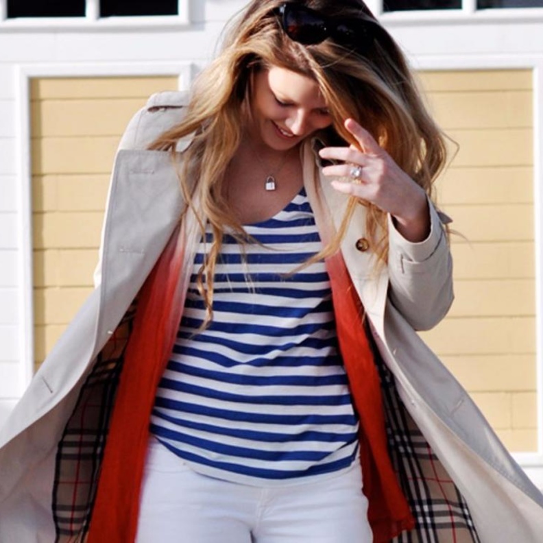 معطف بوربري لكِ