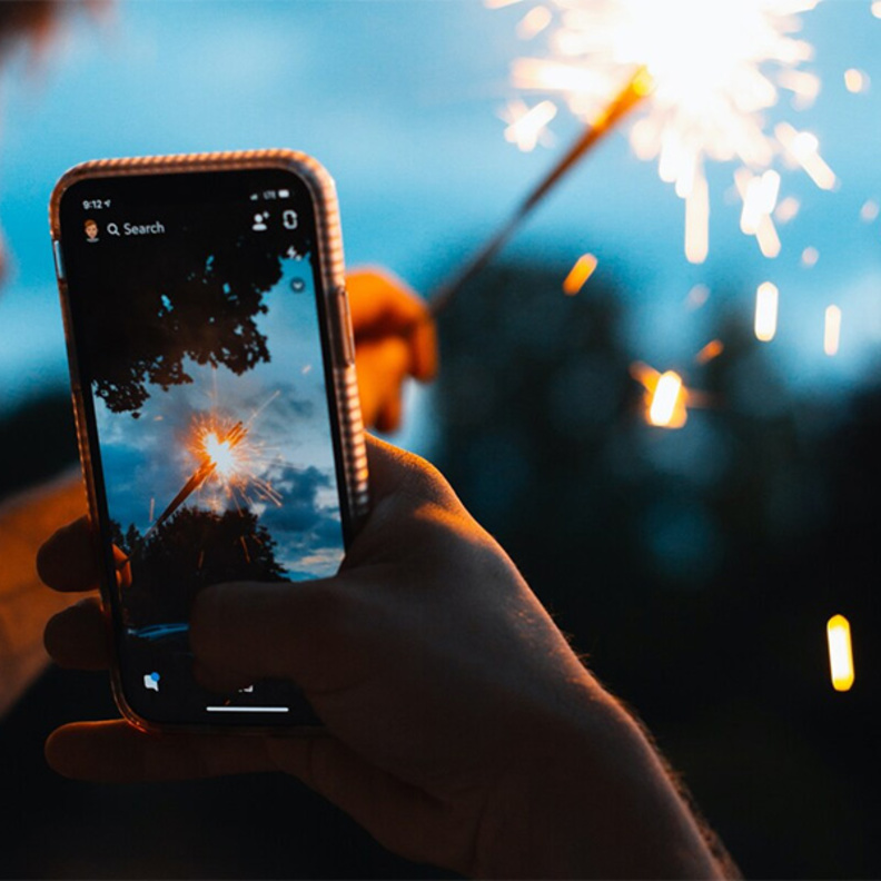 سِناب Snapchat تختبر إعادة تصميم جديدة كلياً