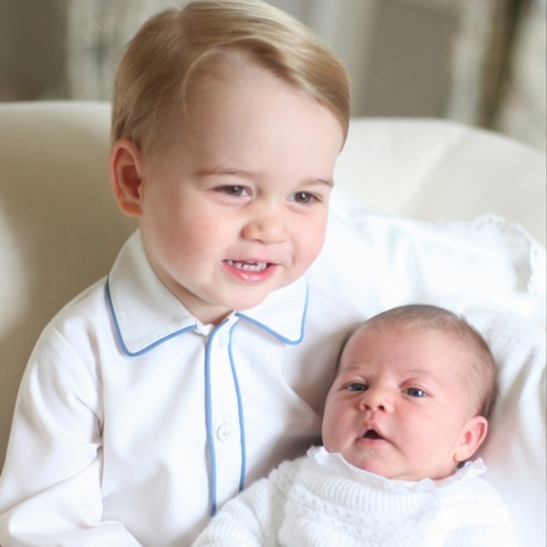 جورج وتشارلوت يستعدان لأعياد الميلاد مع عائلة ميدلتون 