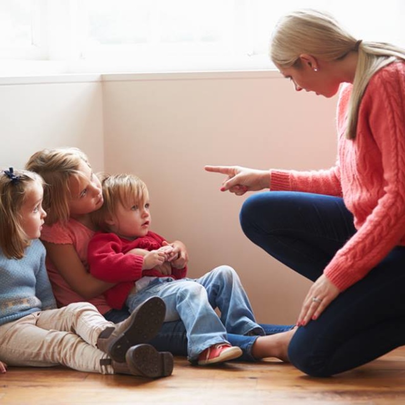 إلى زوجة الأب .. كيف تكسبين قلب اليتيم؟