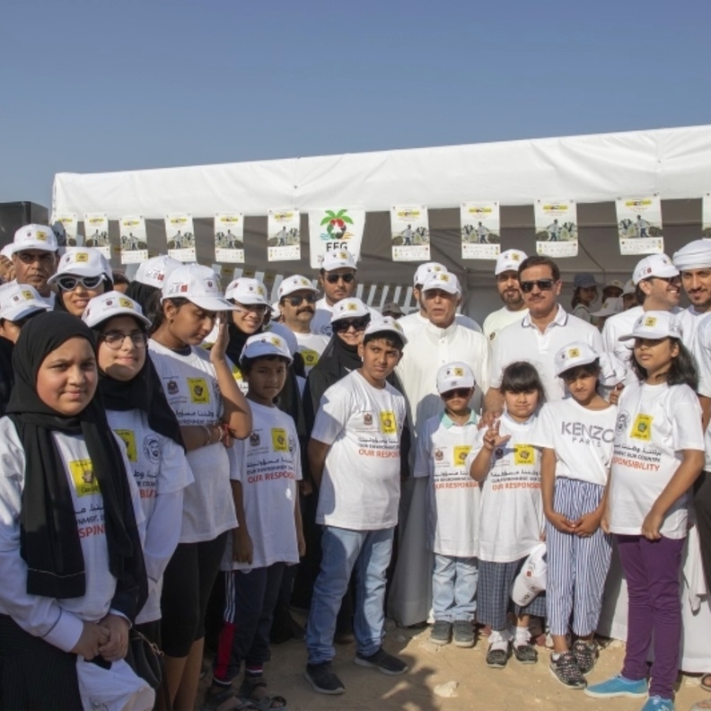 أكثر من 4000 متطوع في حملة نظفوا الامارات