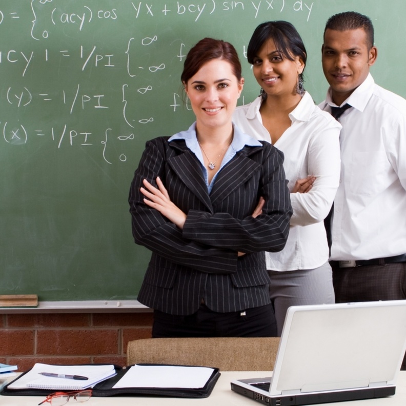 المعلمين أساس التعليم لبناء مجتمع صحي