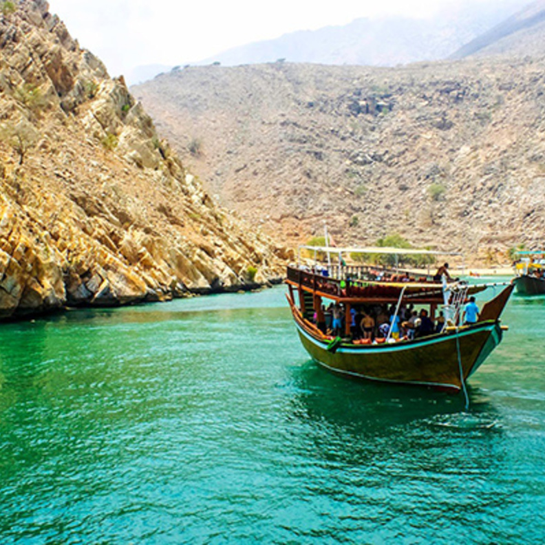 سلطنة عمان .. وجهة ربيعية رائعة