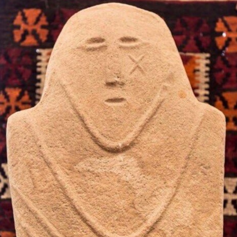 تمثال آثري نادر عثر عليه مواطن سعودي 