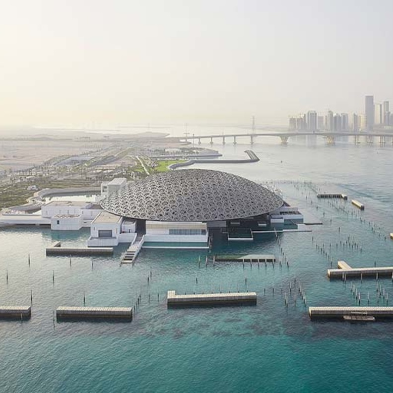 إليكم جدول فعاليات الموسم الثقافي "تبادُل فتفاعُل" في متحف اللوفر ابوظبي