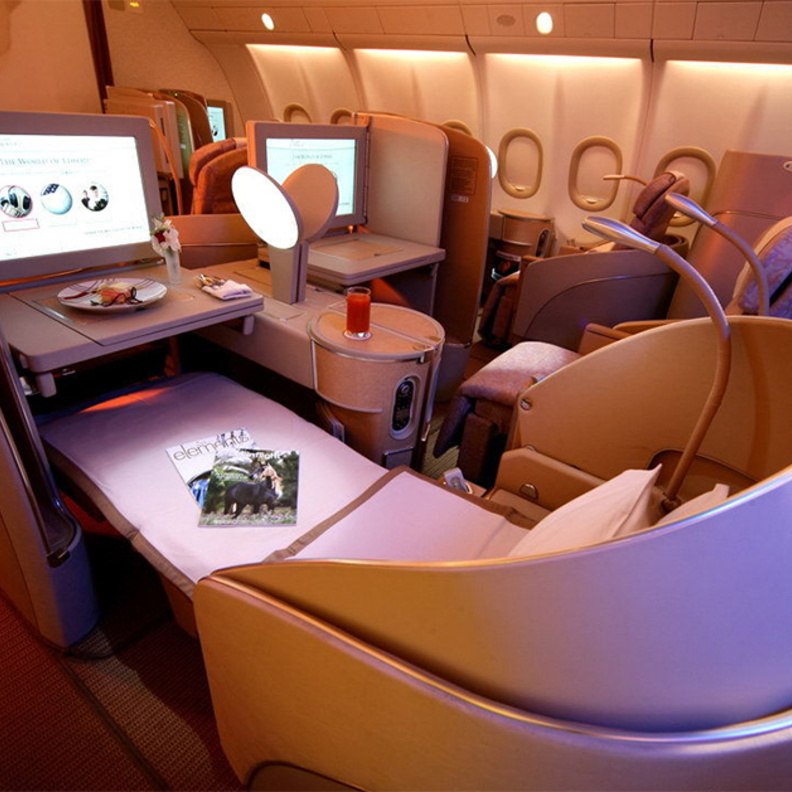 إليك هذه النصائح لترقية رحلتك الجوية إلى الدرجة الأولى!