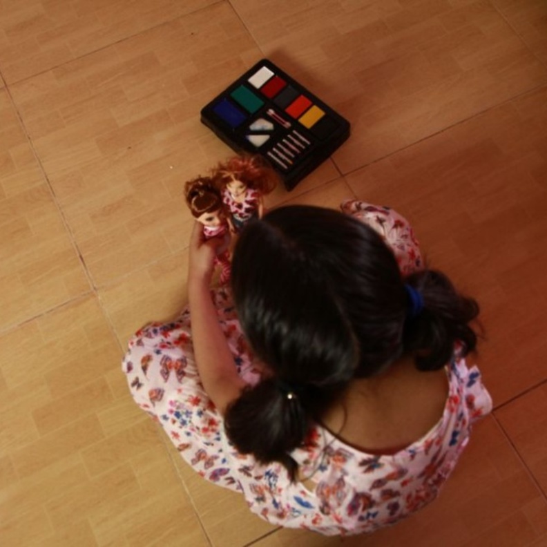 من فلم ثلاث عرائس وطائرة ورقية للمخرجة هند الفهاد