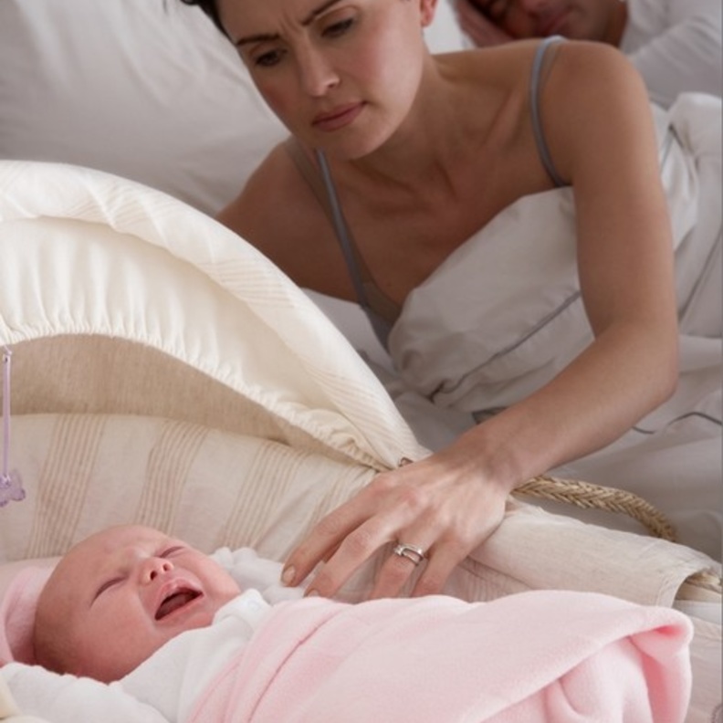 إنجاب الطفل الأول يحول دون سعادة الزوجين!