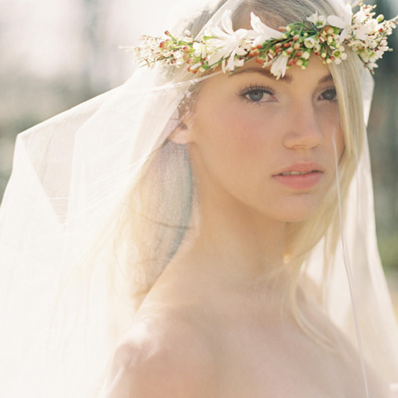 تعرفي على أبرز صيحات إطلالات الزفاف لعام 2016 