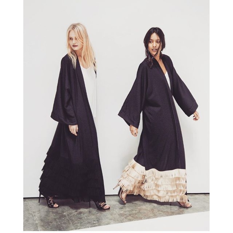 عباية بموضة الأهداب الأنيقة من Nuna Atelier